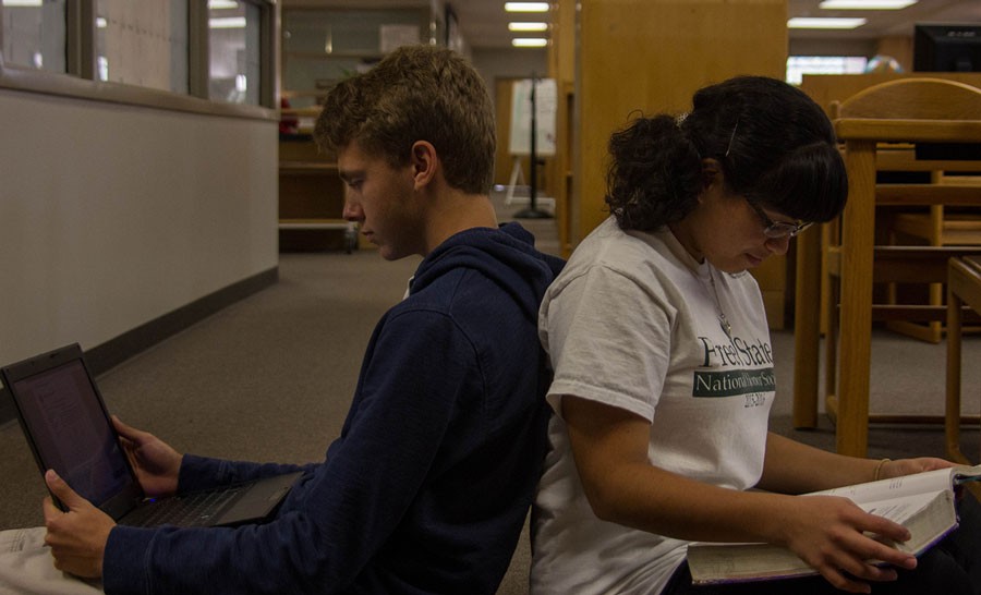 Students have differing takes on the initiative to use more digital textbooks. Junior Cooper Rasmussen has not taken many classes with an online textbook even though he prefers to use them. “I like using online textbooks because you don’t have to carry around a textbook,” Rasmussen said. “It’s way more convenient.”