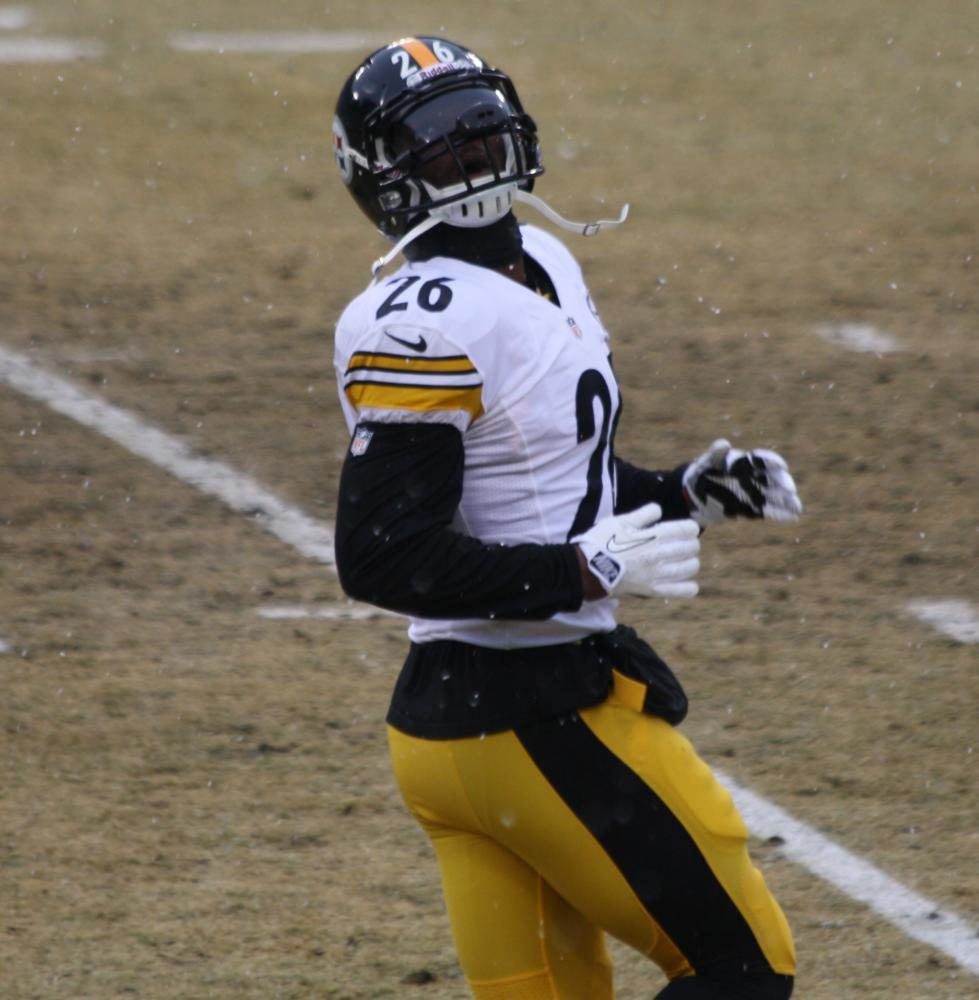 Pittsburgh Steelers player LeVeon Bell during warmups. Bell will play his 50th NFL game this season.