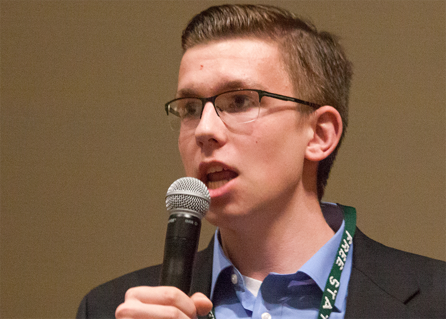 At the assembly on October 19th, Alexander Clae talks to the crowd. He describes himself as a libertarian and is running on the democratic ticket.