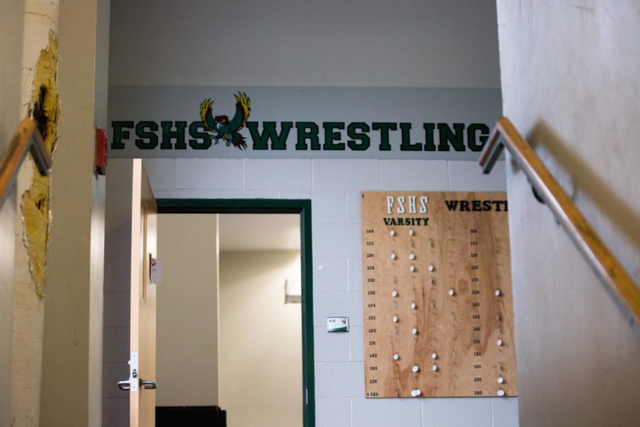 At the top of the stairs leading to the wrestling room, holes can be seen. The construction plans aim to fix this. 