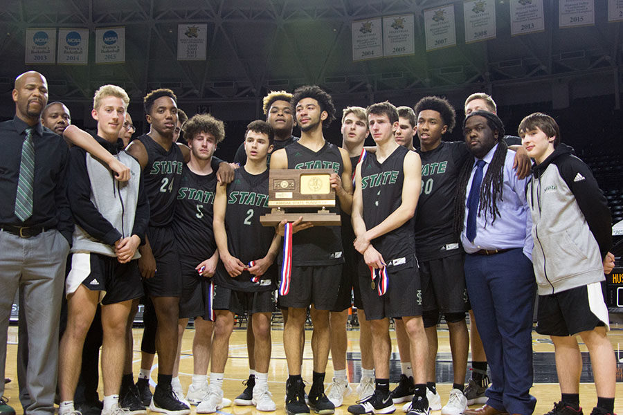 Varsity basketball falls in heartbreaking State title game