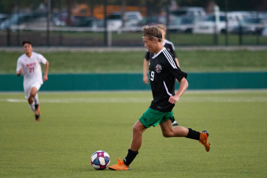 Burgess_VarsityBoysSoccer_SMN_9_17