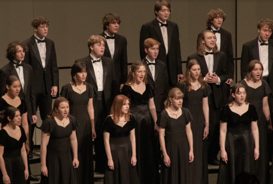 On+Feb.+7%2C+2023%2C+Free+State+High+School%E2%80%99s+Chamber+Choir+and+Lawrence+High+School+Concert+Choir+sang+at+the+annual+All-City+Choir+Concert.+Students+from+both+high+schools+and+middle+schools+put+months+of+dedication+into+the+concert.+Among+the+songs+they+learned+and+performed%2C+Alleluia+by+Jake+Runestad+was+an+audience+favorite.