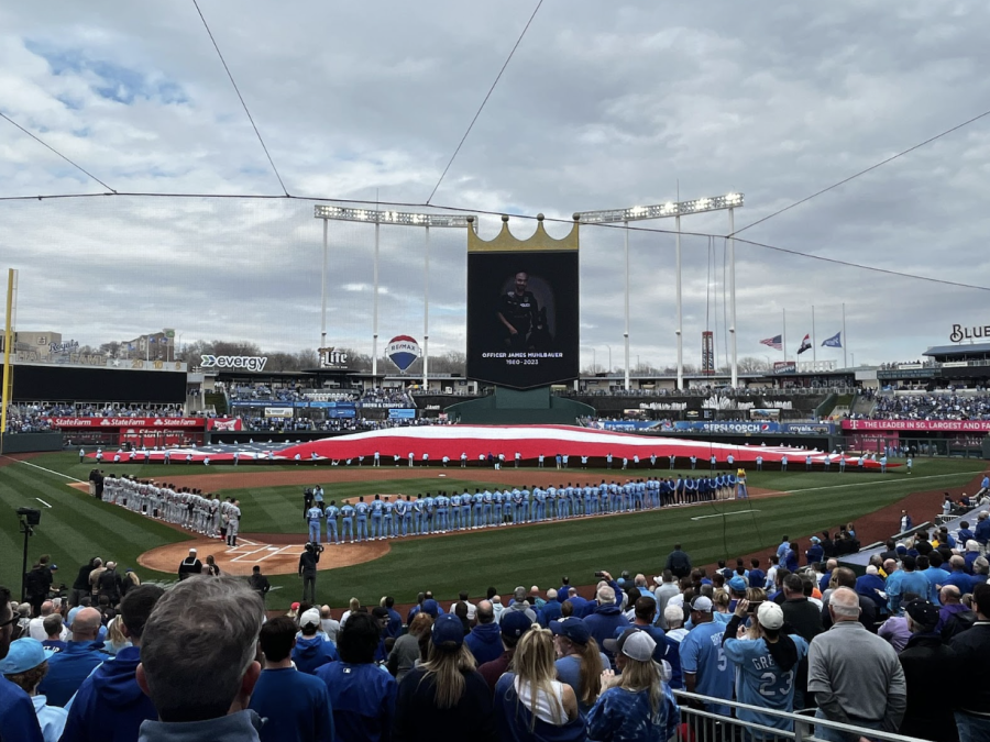 The Kansas City Royals paying their respect on MLB Opening day, March, 30. 2023 in remembrance of a local officer who lost his life. 