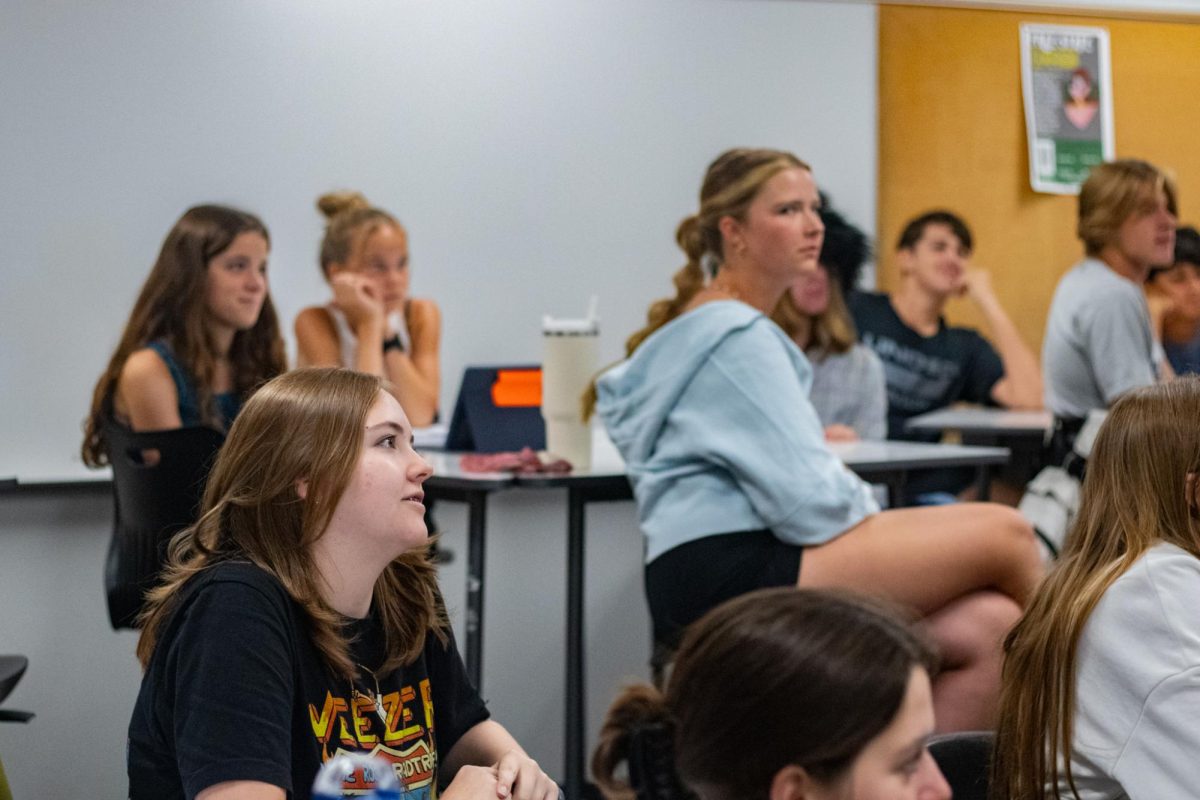  Class sizes can affect the way that students learn. Sophomore Harper York says that the lack of space and close proximities can change the class dynamic which makes work much more difficult. “If we have to get up and move around the room, there’s no space,” York said. 
