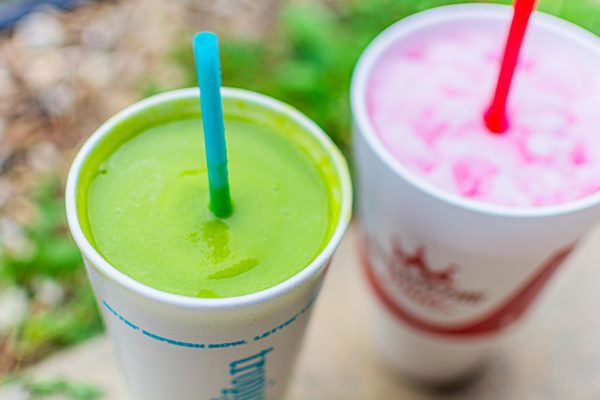 Tropical Smoothie Cafe and Smoothie King are both popular chain smoothie restaurants across the nation. Although both have an assortment of smoothie options, Tropical Smoothie Cafe is the only of the two to sell a variety of food.