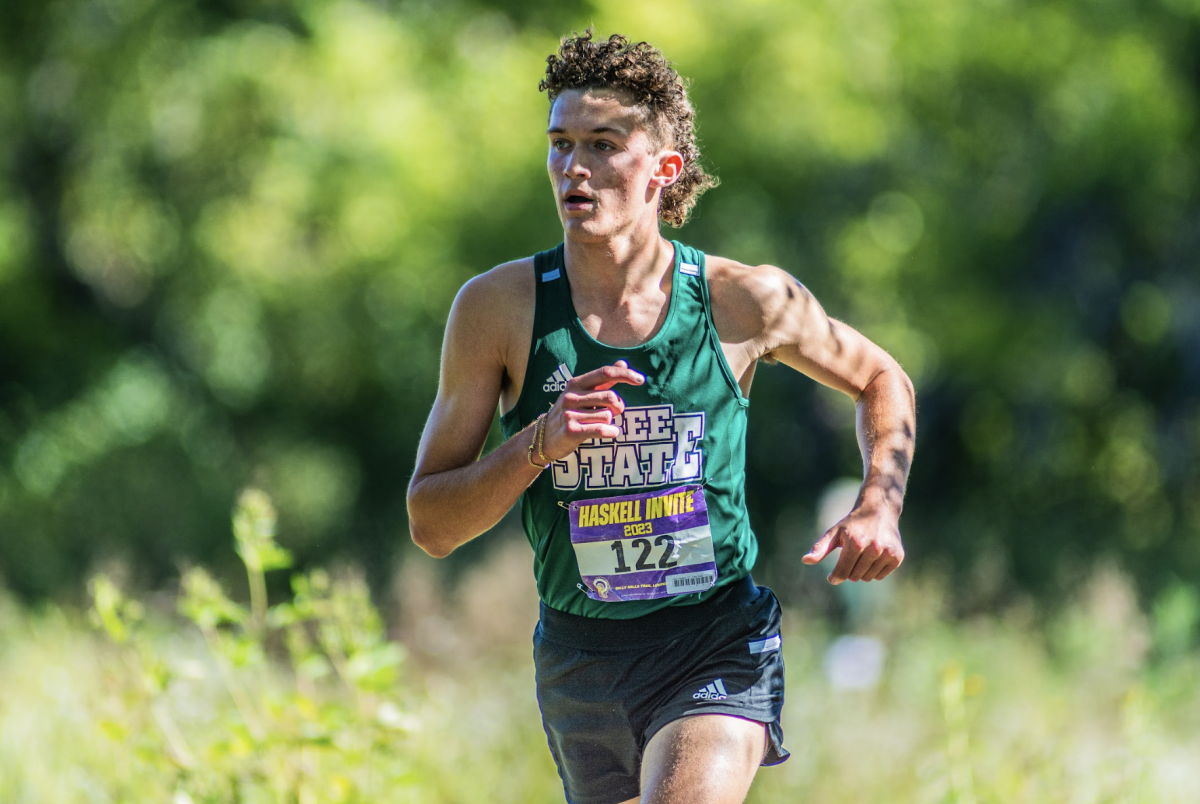 PHOTO GALLERY: Cross Country Teams Attend Haskell Invite