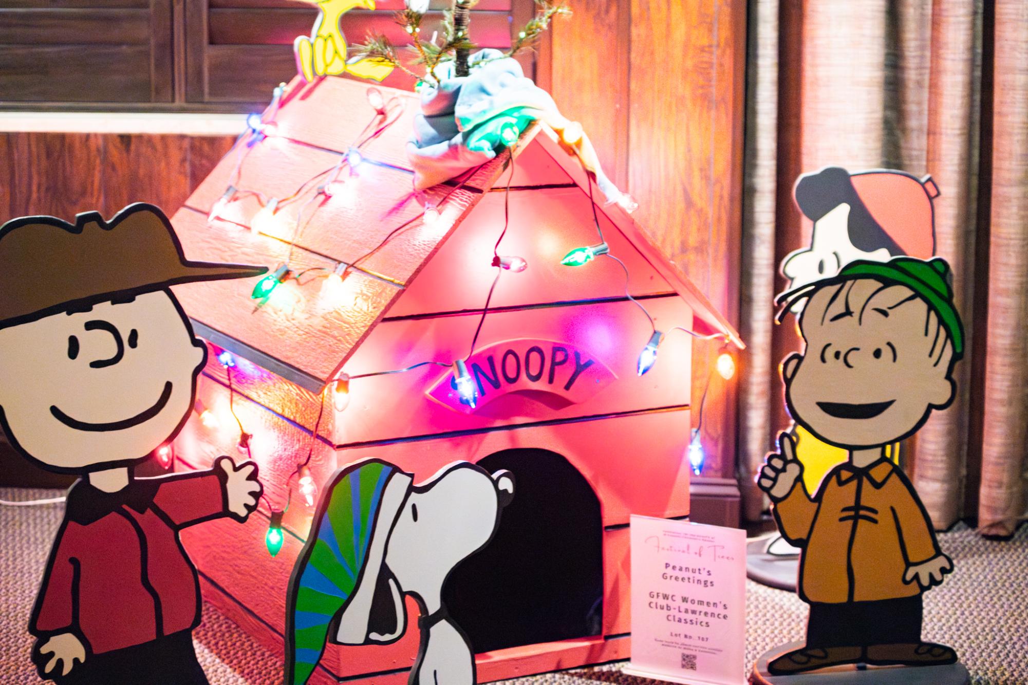 PHOTO GALLERY Lawrence Festival of Trees Free Press Online