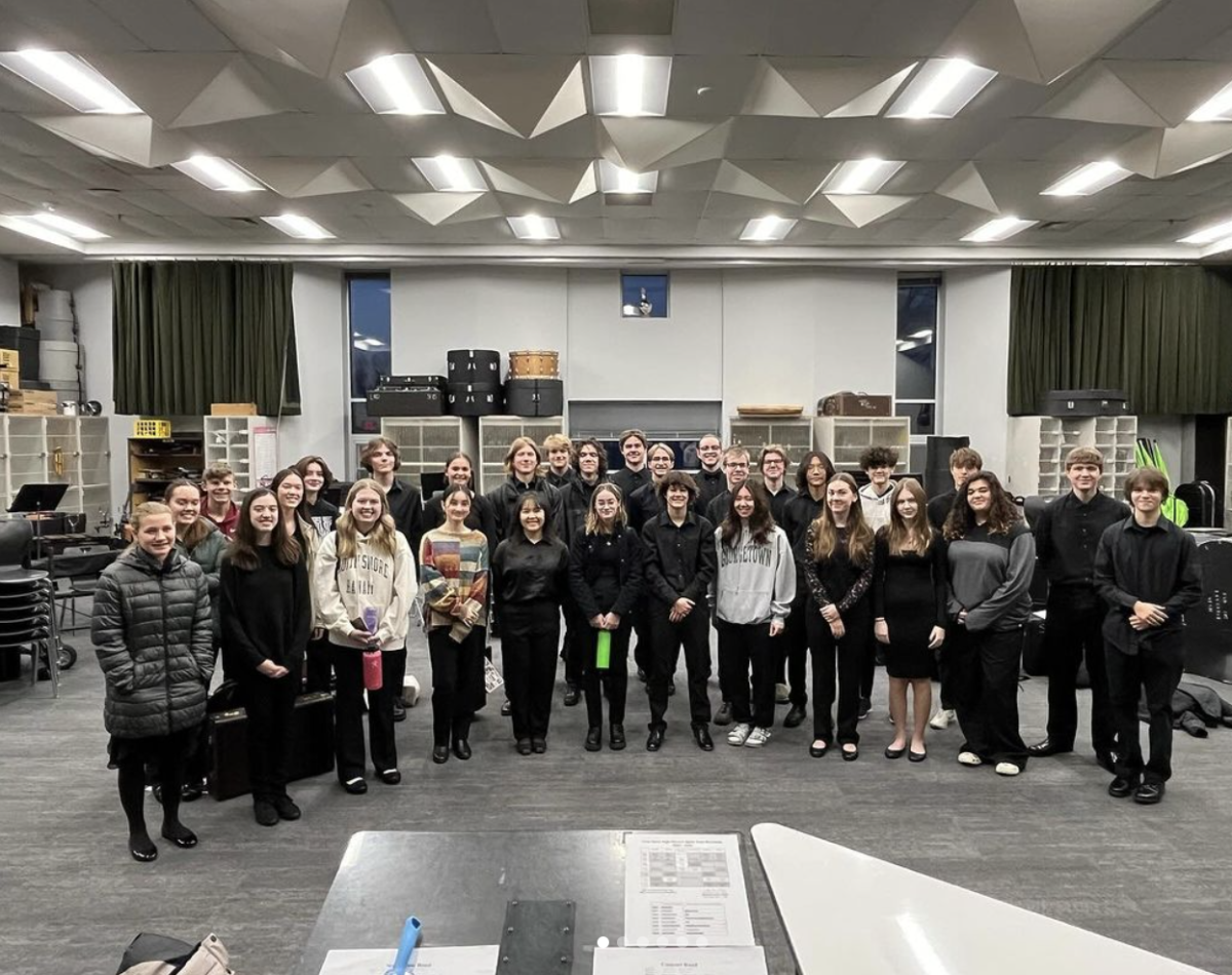 Free State band members who auditioned and made district band along with the freshmen who were nominated for the freshman band pose for a photo. Elliot Kastens, Toby Kwan, Julia Kwan, Amy Lock, Luke Rogers, Anwen Williams, and alternate Mallory Rogers all made the 2024 KMEA 56A All State Band. 
