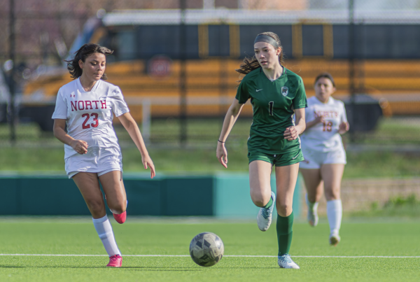 PHOTO GALLERY: Varsity and JV girls soccer teams beat Shawnee Mission North